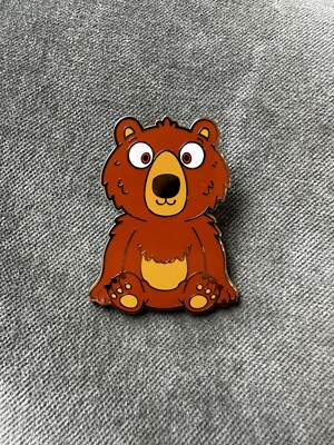 Gracious Grizzly Bear Veefriends Road To Veecon Core Pin Limited Edition/499