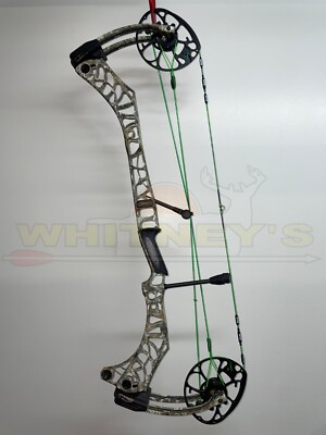 Used Mathews Phase 4 33 - Right Hand - 70lbs - 30'' - Realtree Edge