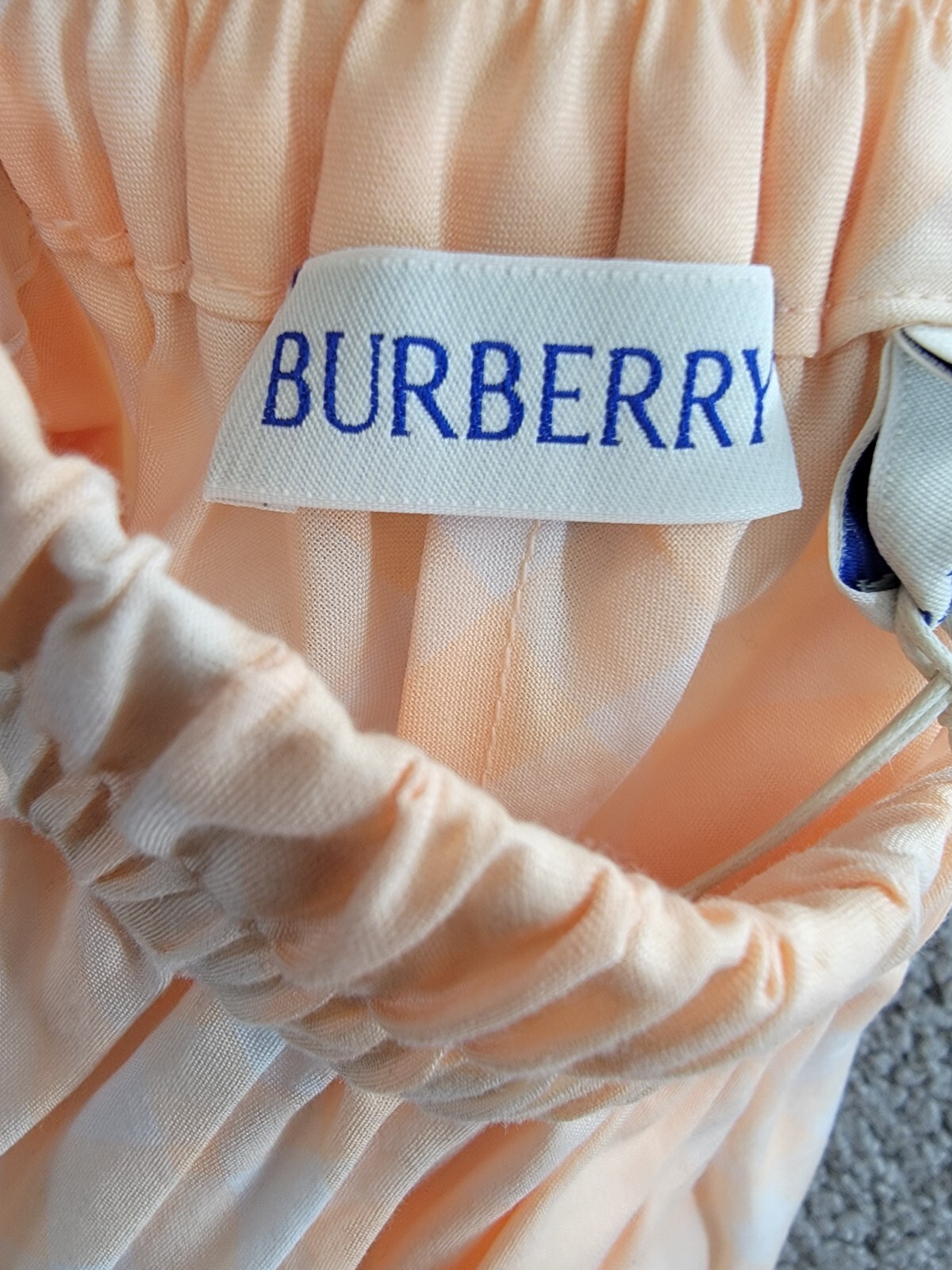 Burberry Marcy Check Shorts Girls 10Y Pastel Peach Elastic Waist Pull On - Picture 9 of 16