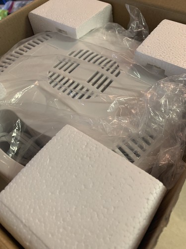 1.5 qt. Cuisinart ICE-20 Frozen Yogurt, Ice Cream & Sorbet Maker NIB