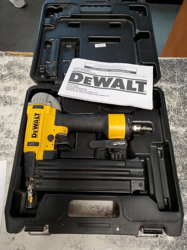 Dewalt デウォルト　18gauge ステープラー　DWFP12232 Dewalt デウォルト 18gauge ステープラー DWFP12232 Dewalt
