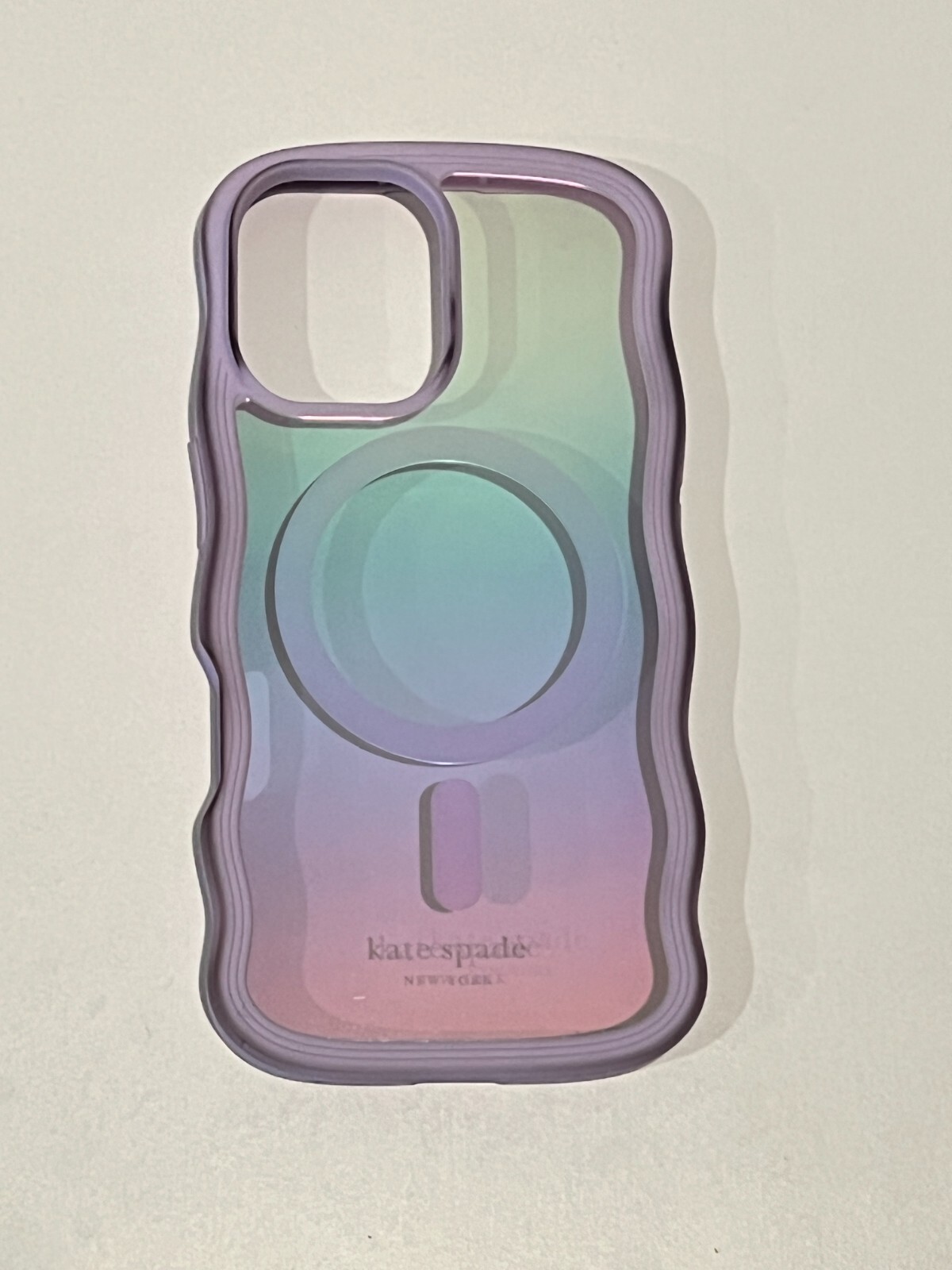 Kate Spade Wavy Case w/ Magsafe for iPhone 16 Pro - Opal