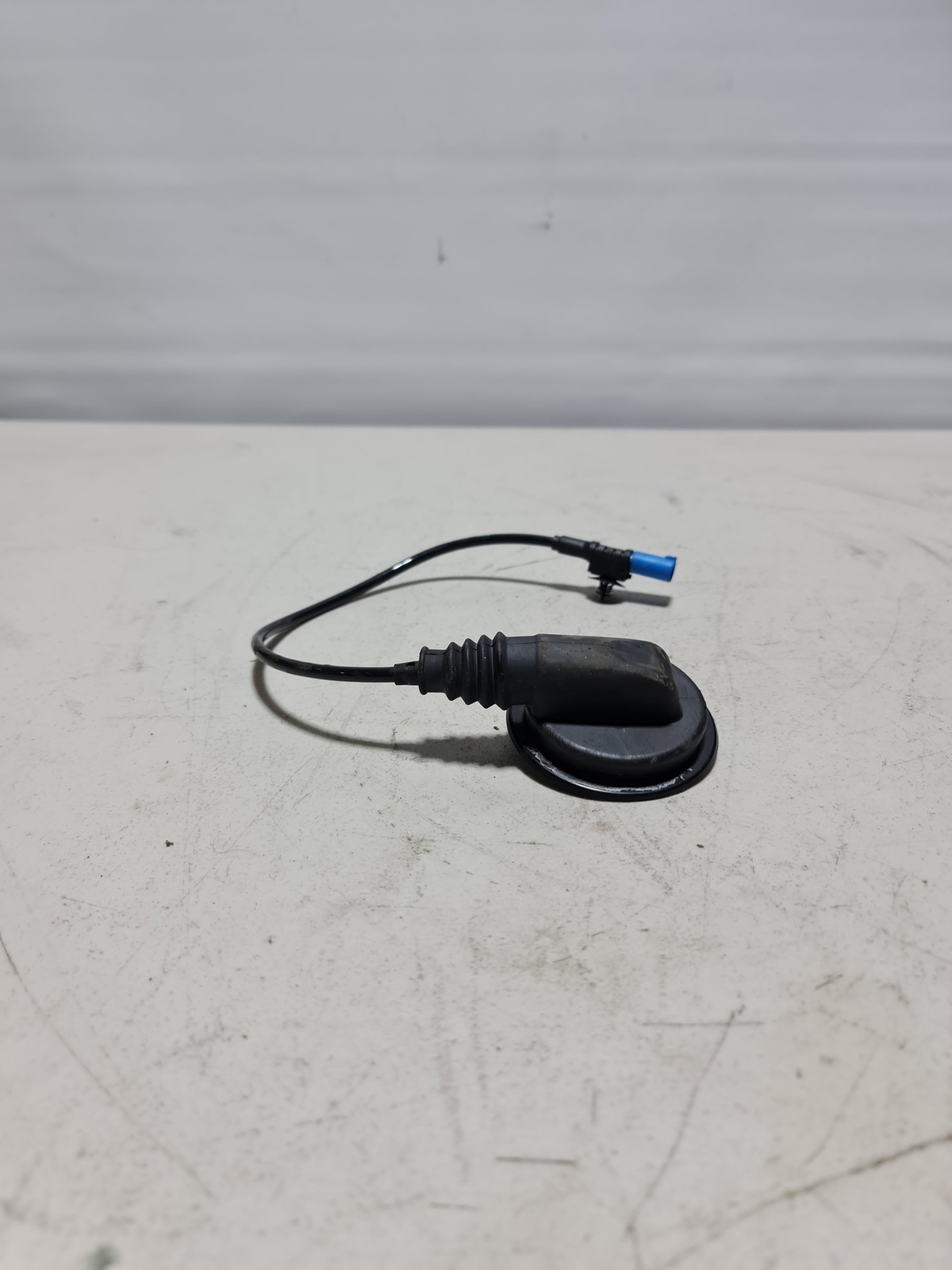 2015-2020 BMW 31-31-2-284-780 BMW 31312284780 Adapter Cable Edc 2284780-01