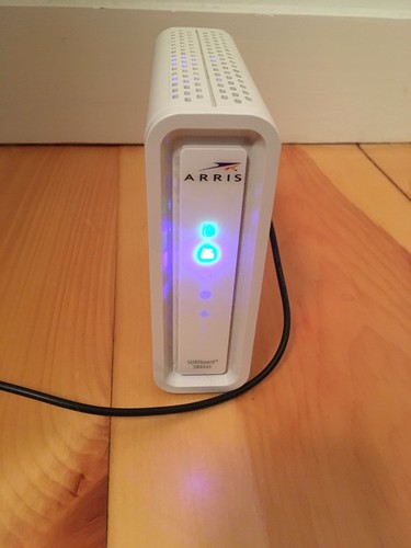 ARRIS SurfBoard SB6141 DOCSIS 3.0 Cable Modem By Motorola