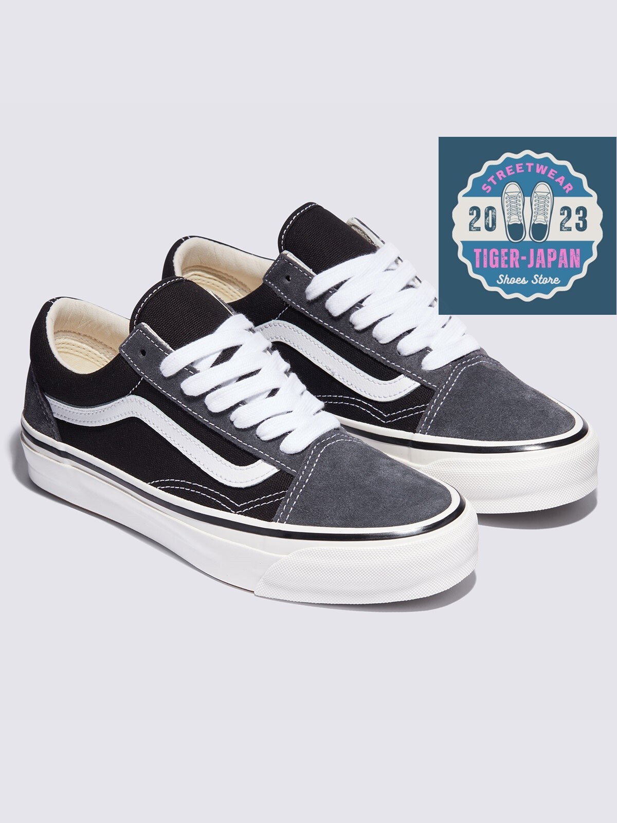 ◆VANS◆ Authentic Silver Black Gray VN000D6DDE21 Authentic Suede Shoe in Black / Grey | Vans