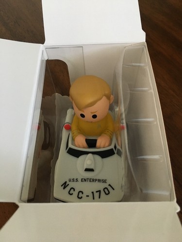 Hallmark-Squeelys-Captain Kirk-Collectible Vinyl Figuirine-50Anniversary Edition