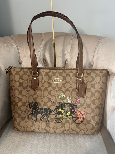 バッグ coach Vintage Horse Carriage Tote Bag Vintage Coach Horse and Carriage tote bag | eBay