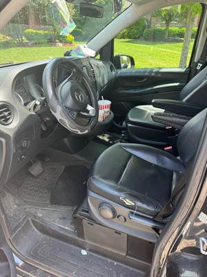 image 9 of interior
