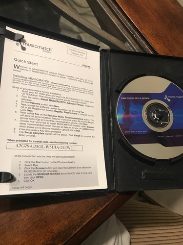 MusicMatch Jukebox 7 Deluxe PC CD sort edit tags listen to mp3 music data files.