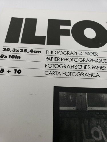 Ilford Multigrade IV  RC De Luxe glossy photographic paper 15 sheets