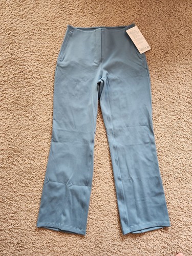Lululemon Smooth Fit Pull-On High-Rise Cropped Pant. Utility Lululemon Smooth Fit Pull-On High-Rise Cropped Pant. Utility