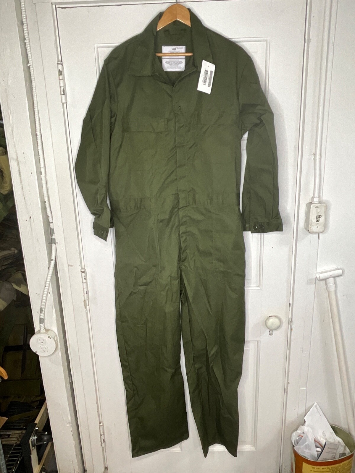 US Military Coverall, Utility OD Green Size 46 R (XL) NEW US Military Coverall, Utility OD Green Size 46 R (XL) NEW