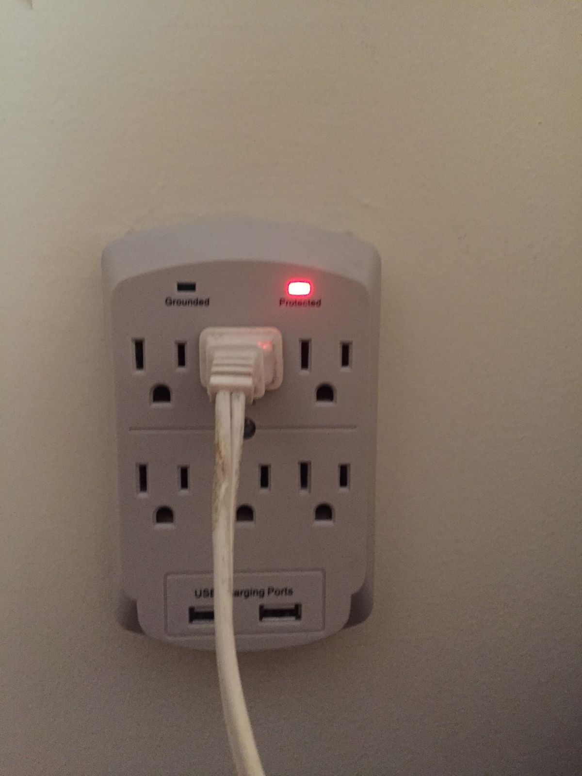 NEW 6 OUTLET SURGE PROTECTOR GROUNDING WALL TAP WITH 2 USB PORTS 300