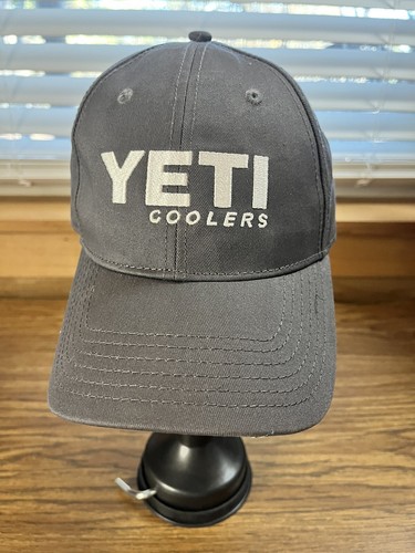 帽子 YETI COOLERS Grey&White Cap YETI Coolers Hat Cap Snap Back Gray White Embroidered Logo
