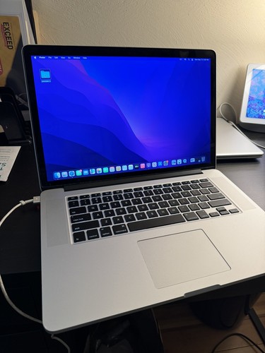 Apple MacBook Pro 15.4