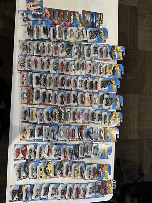 Lot Of 124 Sealed Hot Wheels 
