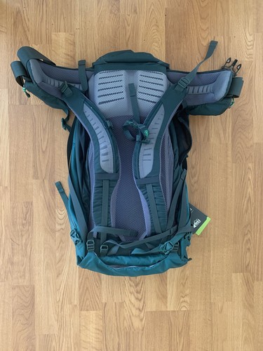rei mens backpack