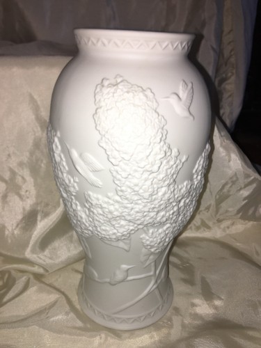 2-Cheryl Johnson Designed By GOEBEL White Porcelain Hummingbird Vase 11-1/4”