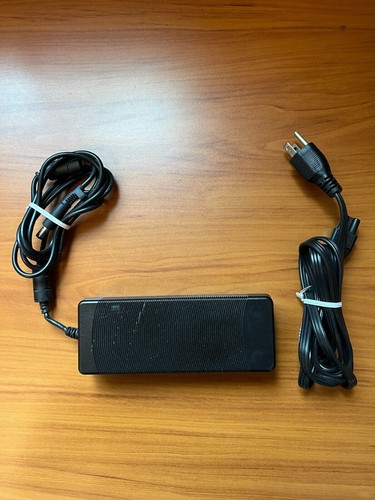 Genuine HP 135W AC Adapter  HSTNN-HA01, HSTNN-LA01-E, or 481420-002 19.5V 7.1A