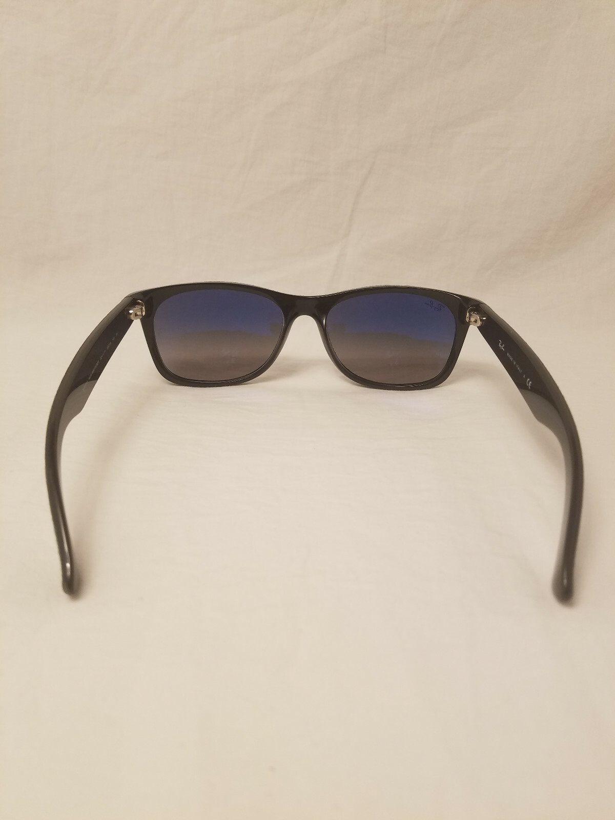 RAY-BAN Men's CHARCOAL WAYFARER SUNGLASSES
