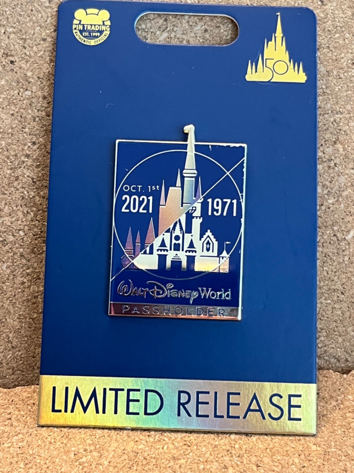 【新品】1周年&10th Anniversary PINS COLLECTION 新品】1周年&10th Anniversary PINS COLLECTION WALT DISNEY