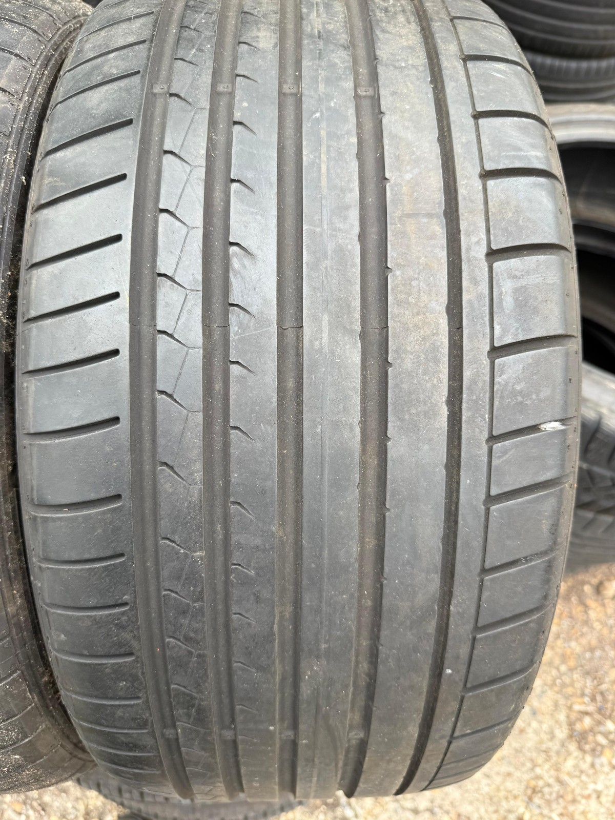 275 35 19 Dunlop RunFlat, 108Y, x2 A Pair 5.3mm (F1_tyres) FOD L3747