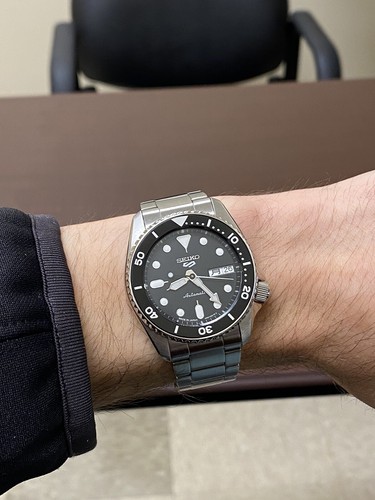 Seiko 5 Sports SBSA225 Black Dial Automatic Mechanical Diver Seiko 5 Sports SBSA225 Black Dial Automatic Mechanical Diver