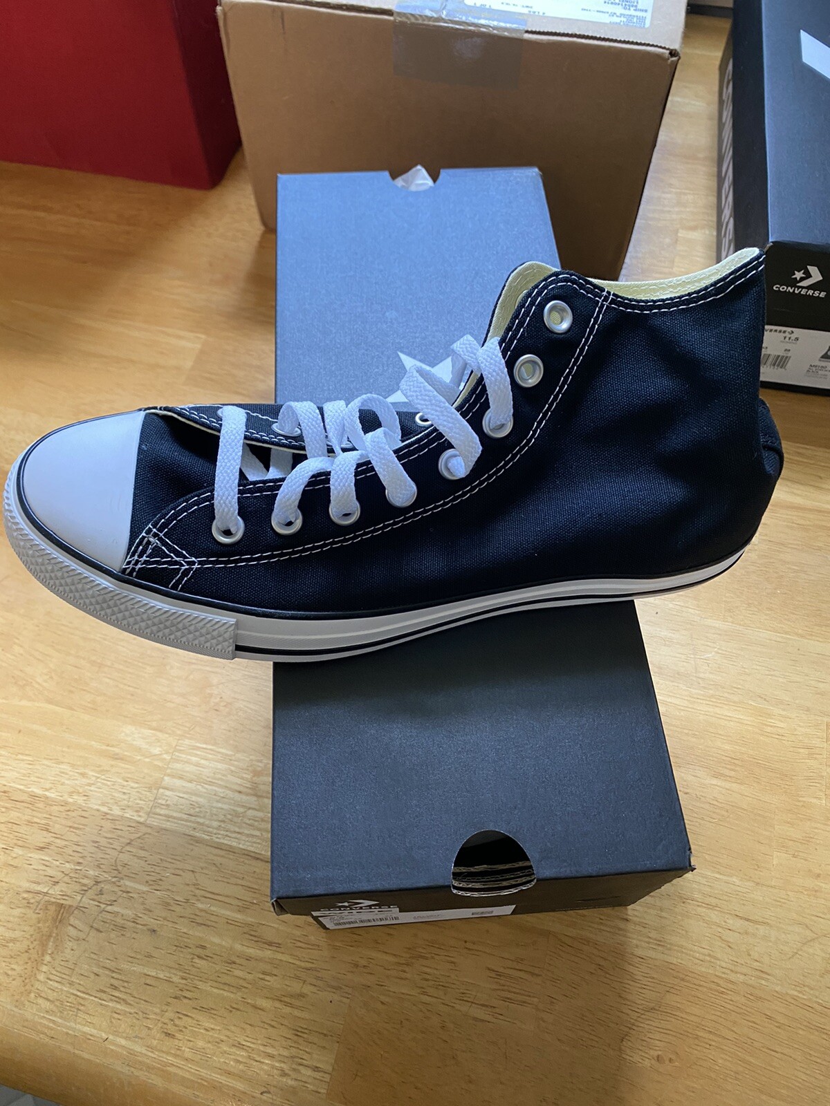 black converse size 8.5