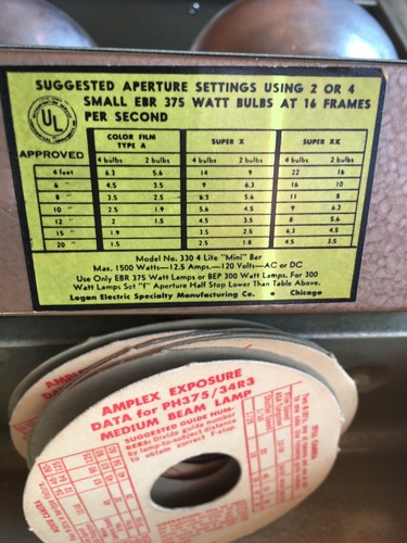 Vtg Logan Elec. Flood Light Bar Lamp Indoor Movie Camera 4 LIGHTS CASE, WORKS