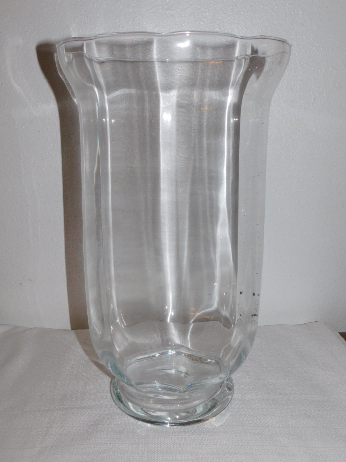 New Hand Blown Glass Hurricane Candle Holder Vase Scalloped Edge 16