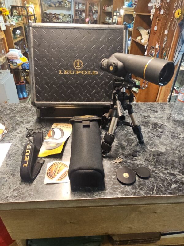 Leupold Golden Ring 15-30 X 50mm Compact Spotting Scope, Tripod And Case 