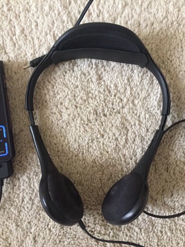 Sirius Stiletto 2 Satellite Radio With Headphones Activated