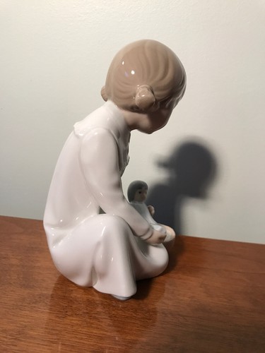 Zaphir Figurine Made in Spain Girl with Doll #11418 #564 Lladro Pigtails