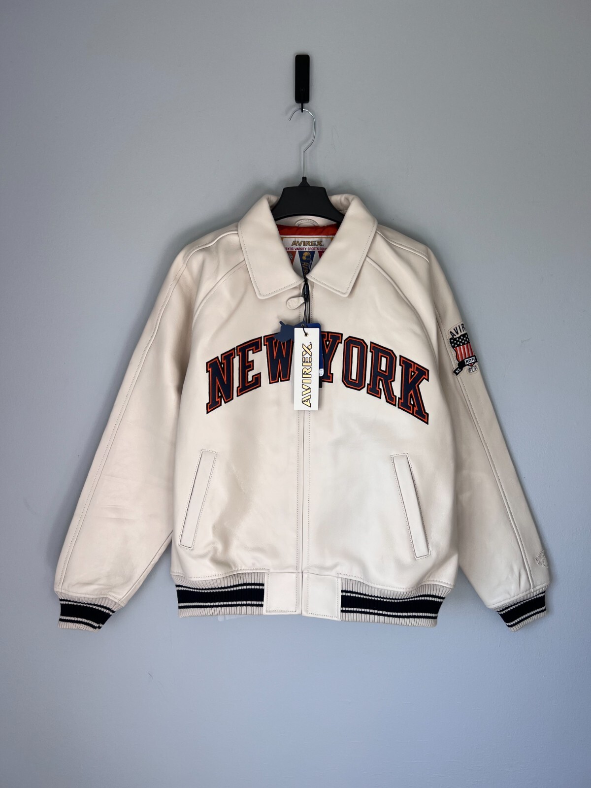 Kith x Avirex New York Knicks Icon Leather Jacket - Size XL Kith x Avirex New York Knicks Icon Leather Jacket - Size XL