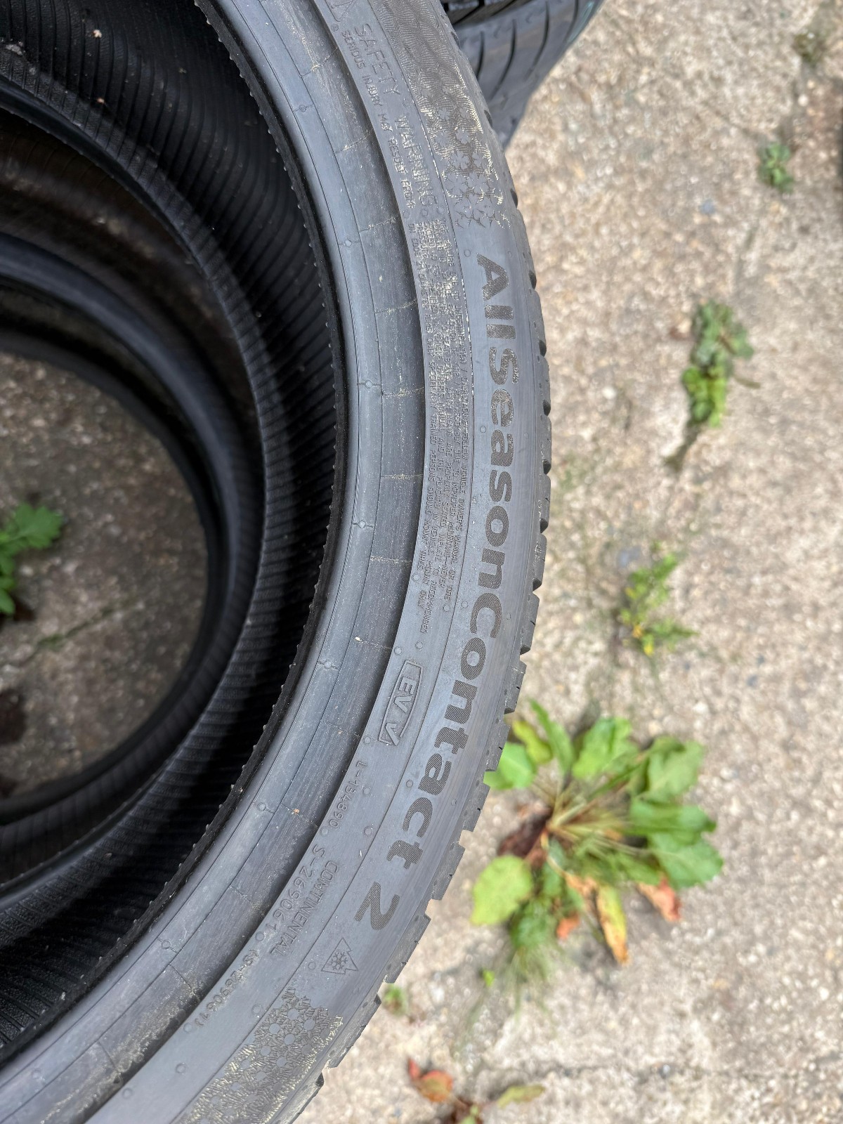 New 255 40 21 Continental, All Season XL EV 102T x1 Single Tyre (F1_tyres) YD130