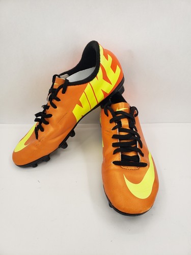 シューズ NIKE MERCURIAL VAPOR 7 HG VOLT 442023754 NIKE MERCURIAL VAPOR 7 HG VOLT 442023754 - メルカリ