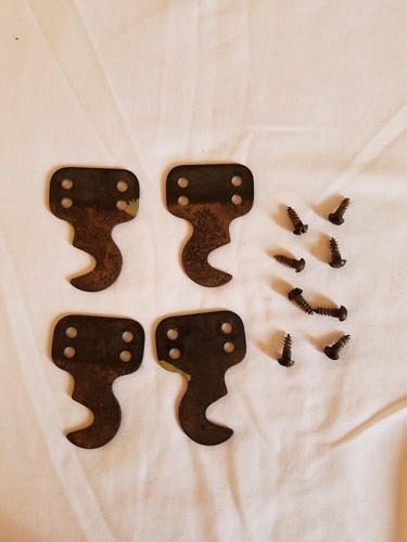 4 Vintage Singer Treadle Sewing Machine Parts Drawer Hooks Brackets & Screws