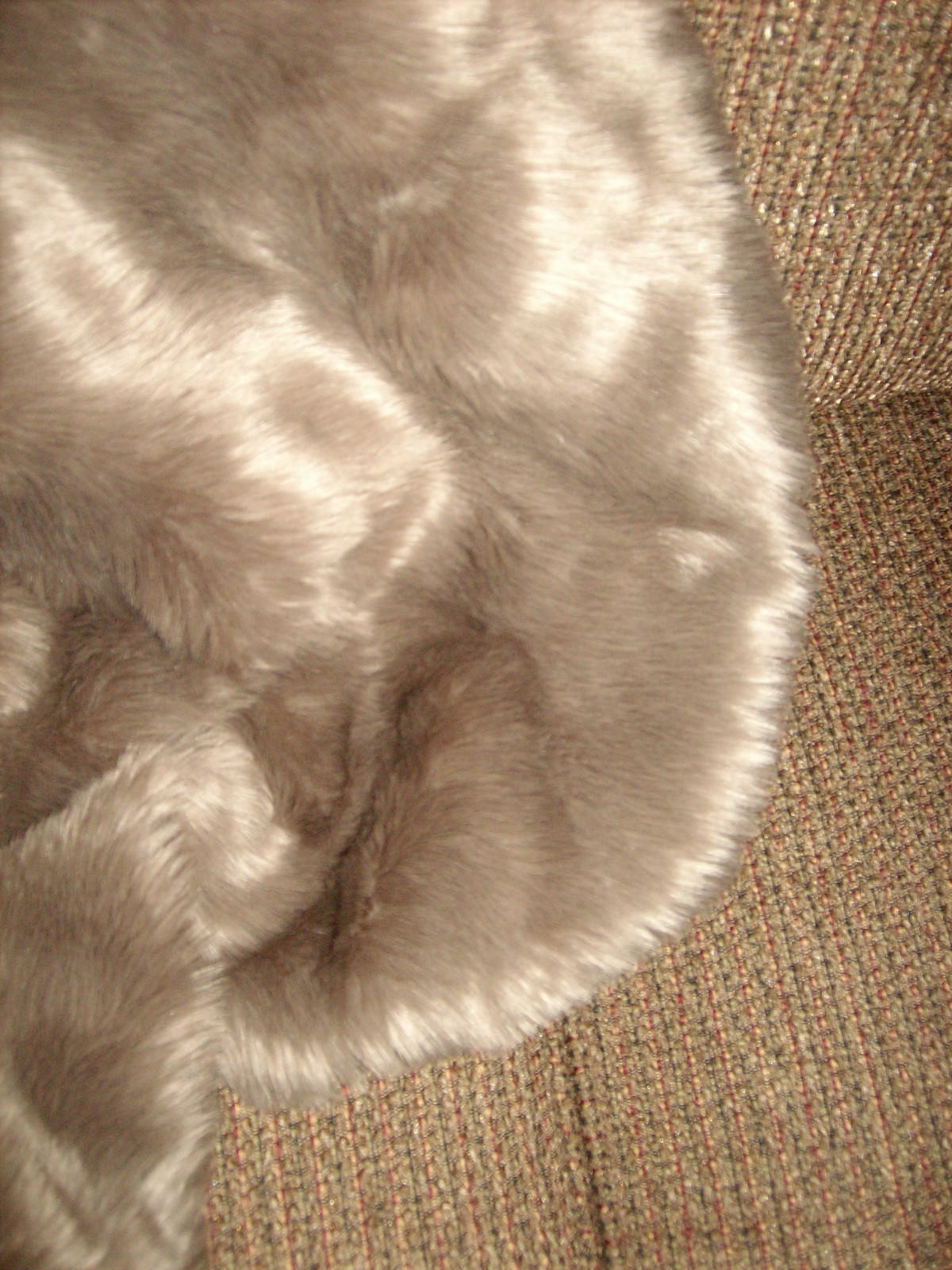 THRESHOLD BROWN FAUX FUR VELVET LINED THROW BLANKET 50