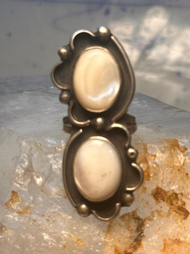 Vintage Navajo Sterling Silver Long Mother of Pearl Scalloped Ring Size 5.7