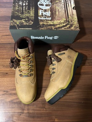 Kith Ronnie Fieg for Timberland Leather Field Boot  Wheat  Men s Size 11