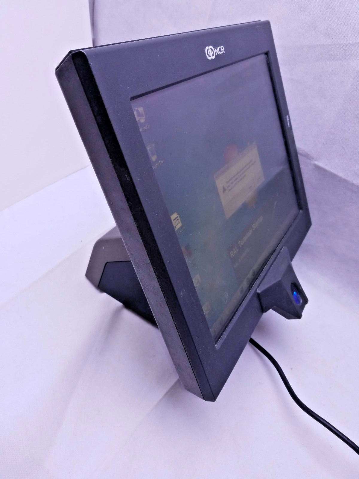 NCR  POS TOUCHSCREEN MONITOR TERMINAL MSR P1530 7754 15