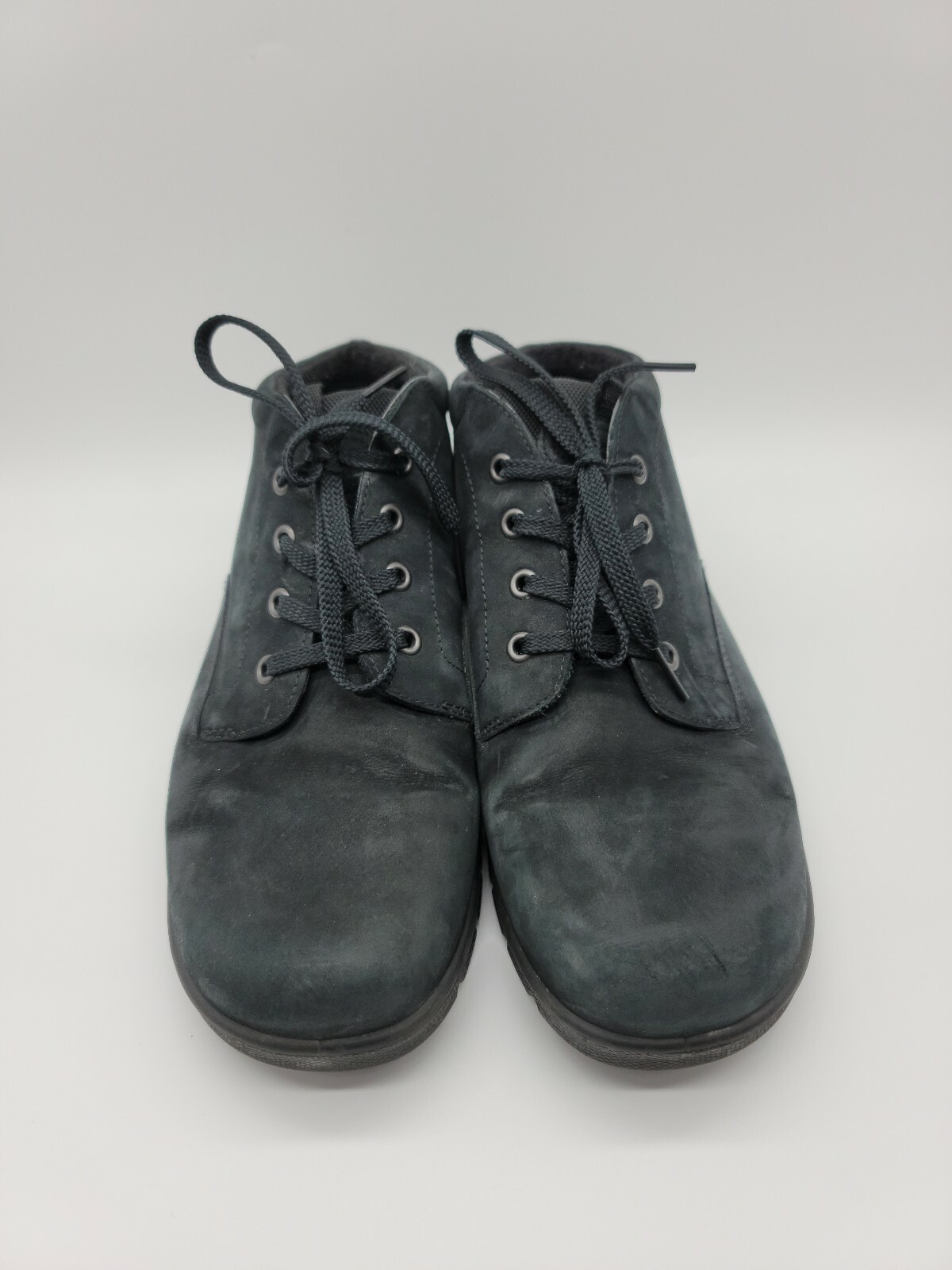 ecco turn black