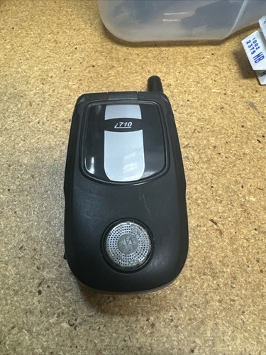 Motorola i710 - Black and Silver ( Nextel ) Rare PTT iDEN Flip