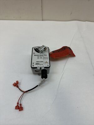 Johnson Controls M9203-GGA-YK6 24V Electric Spring Return Proportional Actuator