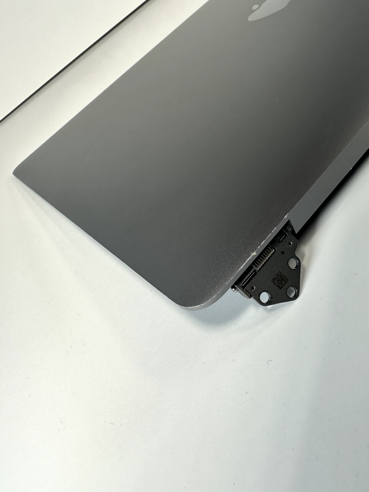 OEM Apple Screen Assembly for 16" MacBook Pro A2141 2019 2020, Grade B