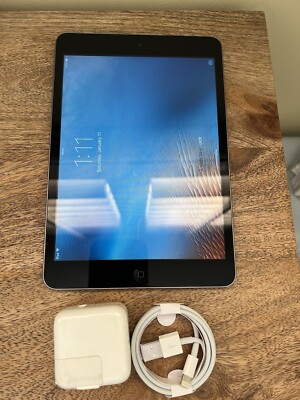 APPLE IPAD MINI 1st Gen. A1432 16GB WIFI 7.9in Working -Tested - Used See Notes