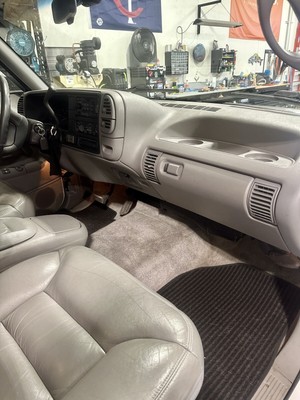image 4 of interior