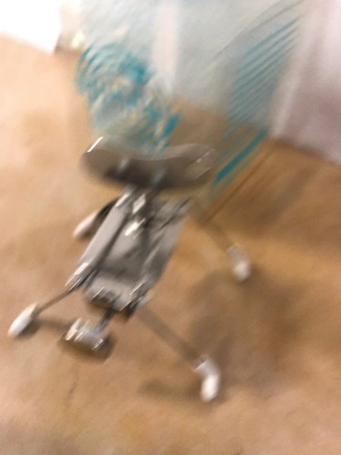 kikkerland SPINNEY Wind Up Toy design by Chico Bicalho Brazil #1560