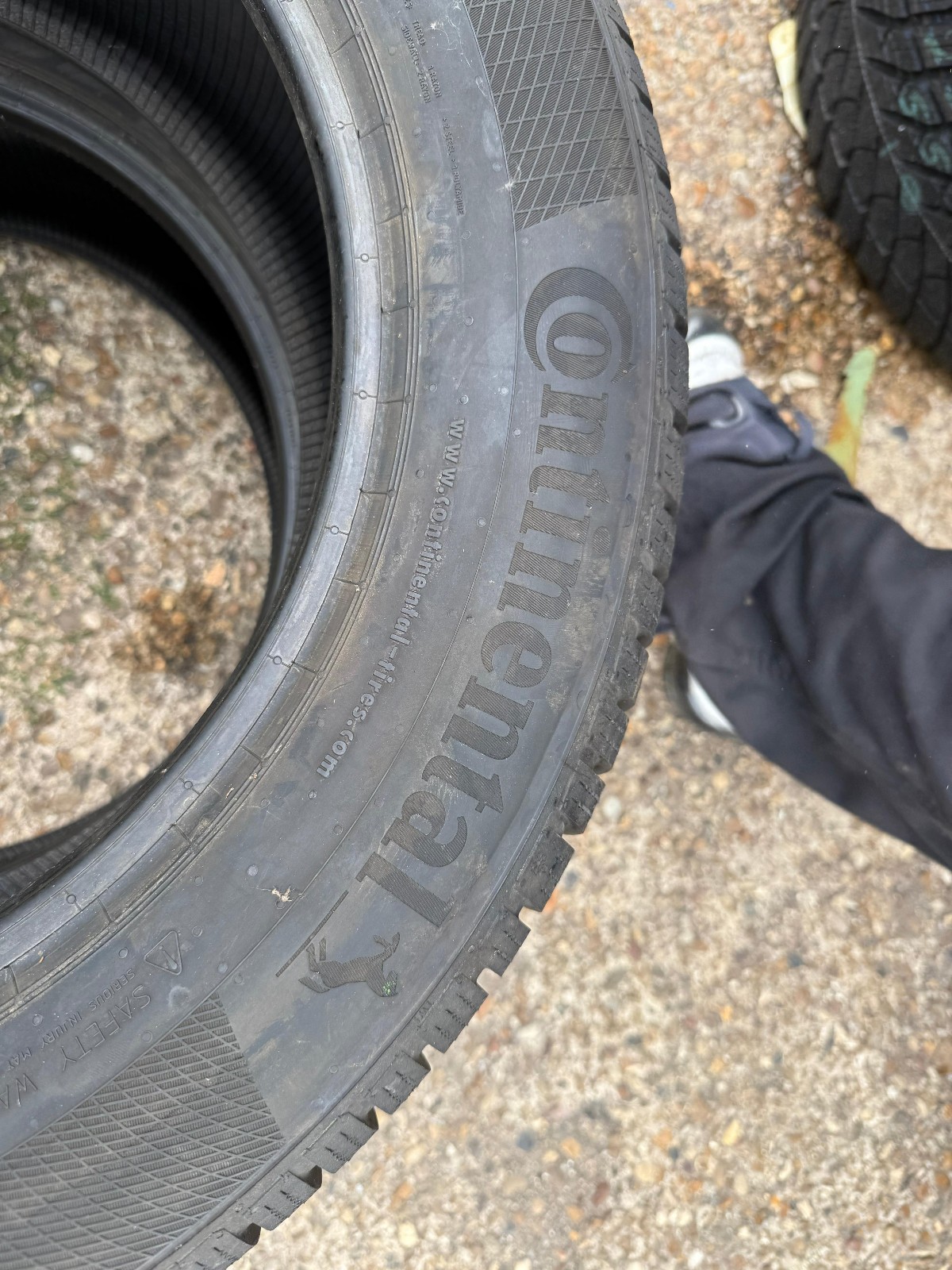 New 255 55 18 Continental, Winter, XL, M+S, 105T, x1 Tyre (F1_tyres) YD138