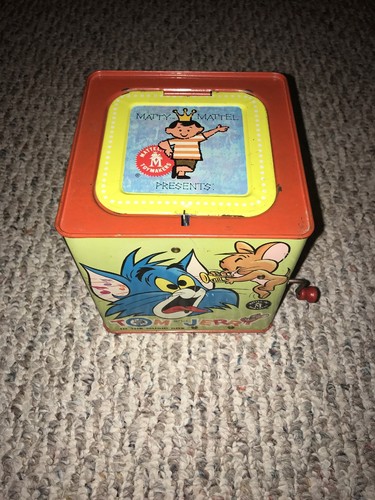 VINTAGE MATTEL INTERNATIONAL TOM AND JERRY MUSIC BOX (JACK IN THE BOX) READ DESC